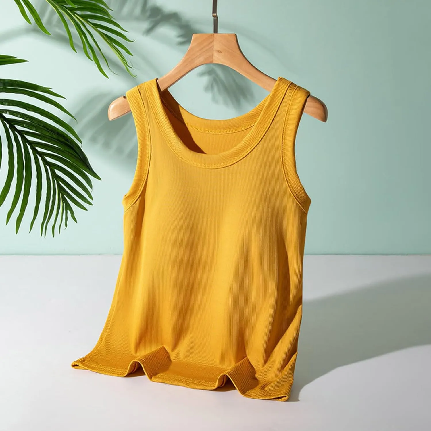 2025 Womens Ribbed Cami Tank Tops Built in Bra Padded Camisole Sleeveless Stretch Slim Fit Lounge Layer Daily Wear