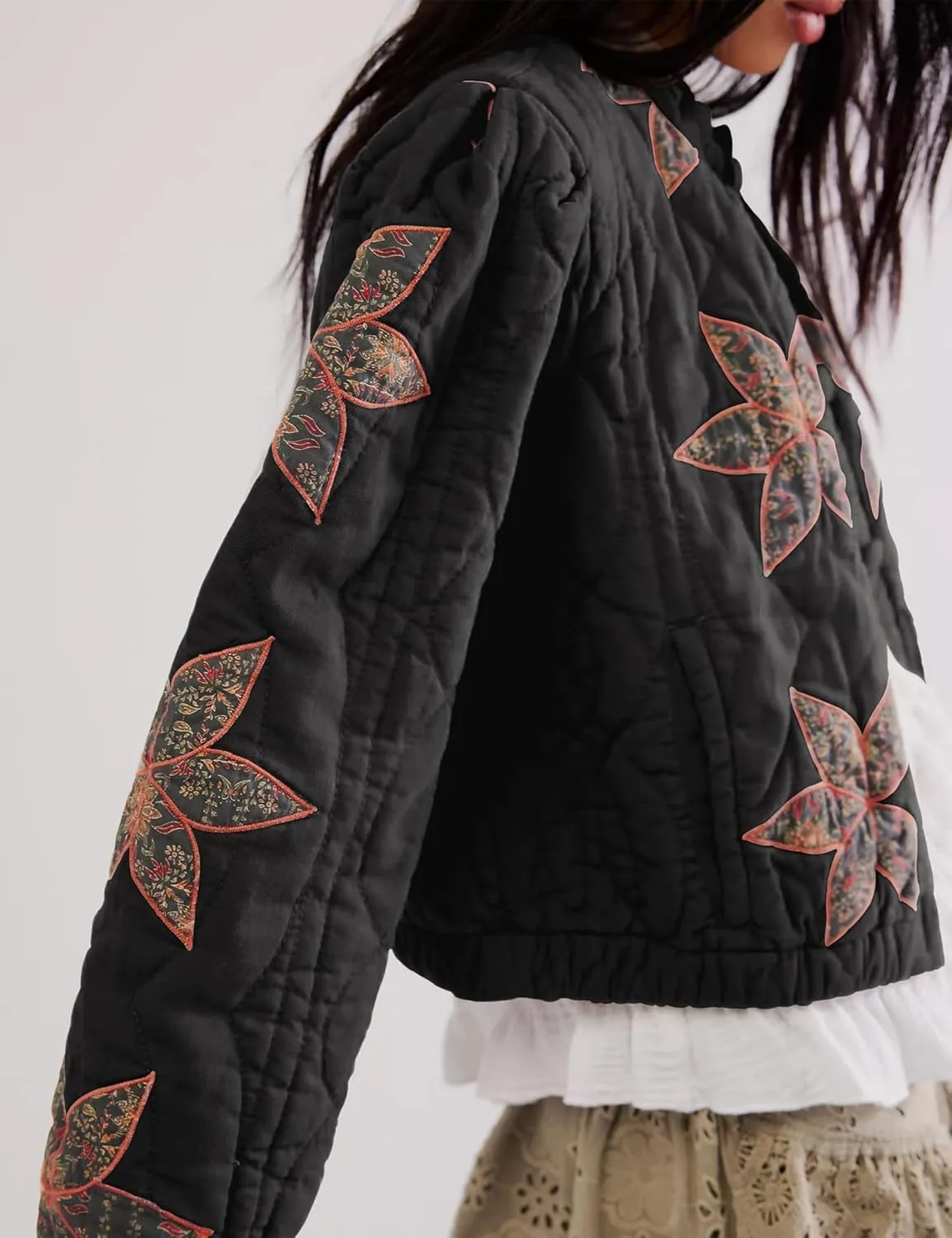 Women’s Floral Quilted Puffer Jacket Lightweight Cropped Embroidered Button Down Jacket Padded Coats with Pockets